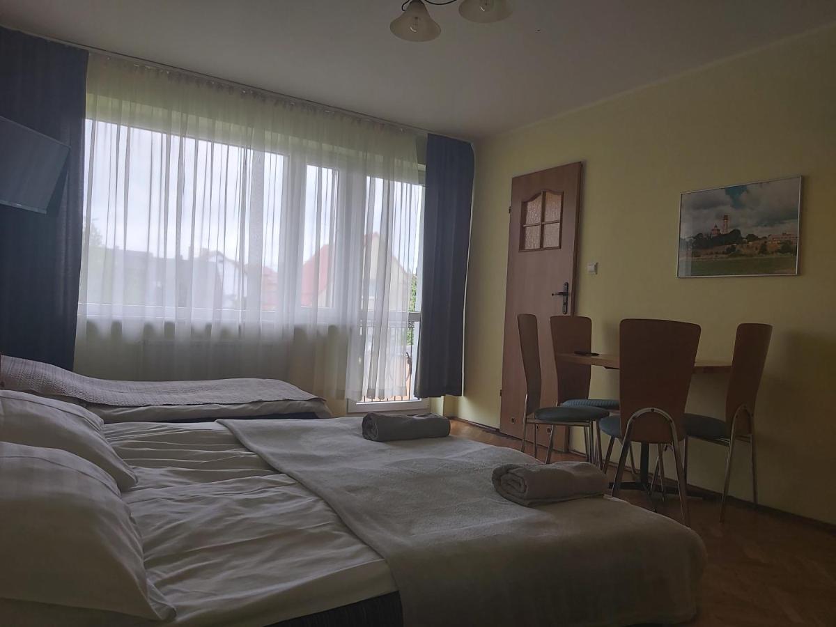 Pokoje Goscinne Anna Leba Exteriér fotografie