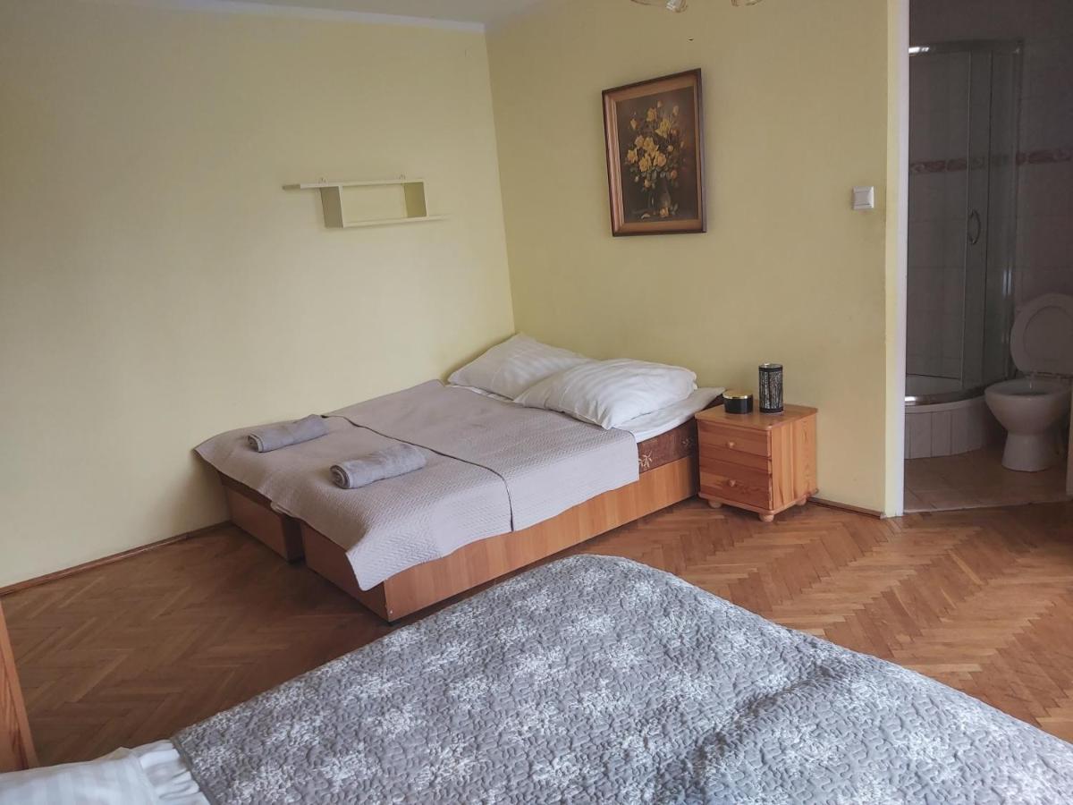 Pokoje Goscinne Anna Leba Exteriér fotografie