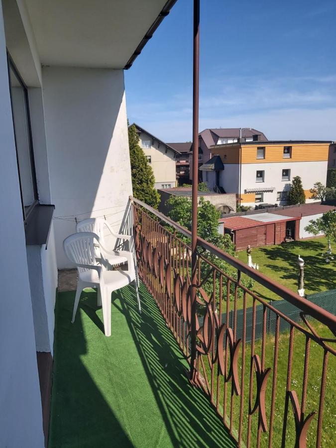 Pokoje Goscinne Anna Leba Exteriér fotografie